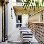 招待所 Charming Townhouse With Terrace 4*