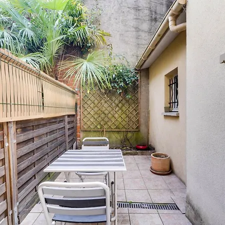 Charming Townhouse With Terrace 4*
